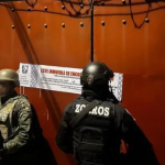 Hombres armados matan a exreina de belleza frente a sus hijos en Nayarit