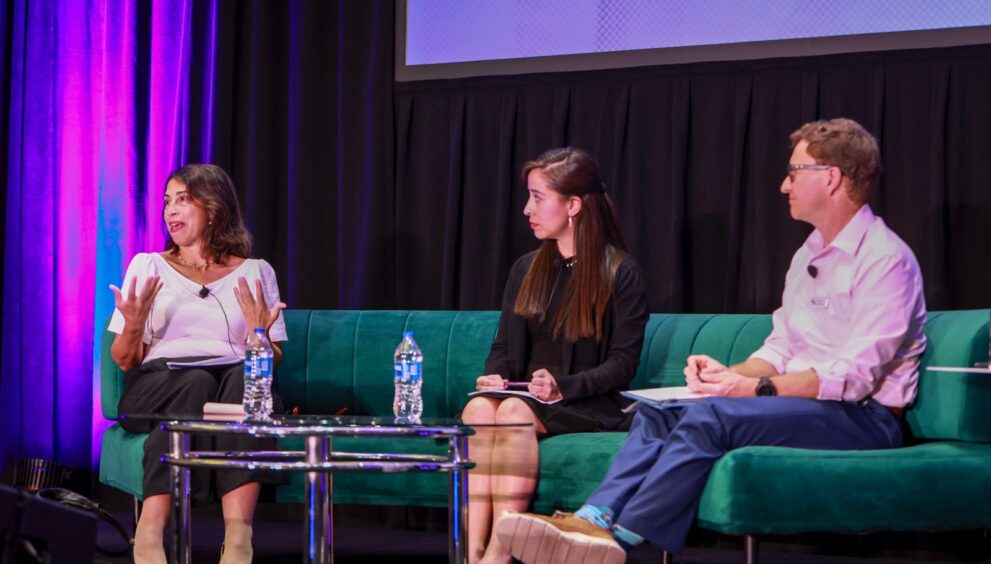 (Elena Mantagaris, Senior Advisor Canadian Initiative. Montserrat Ramírez, directora de Operaciones PET ECOCE A.C. Scott Trenor ,Technical Director Olefins Tech Committee Lead)