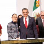 Muere Homero de León, fundador y exbajista de Los Invasores de Nuevo León