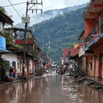 Visita Sheinbaum zona cero tras lluvias y anuncia censo y distribución de apoyos